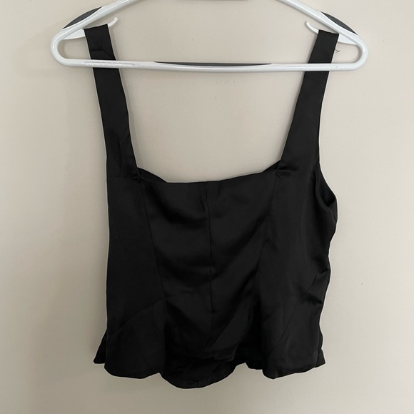 Dynamite Satin Top - Picture 4 of 5